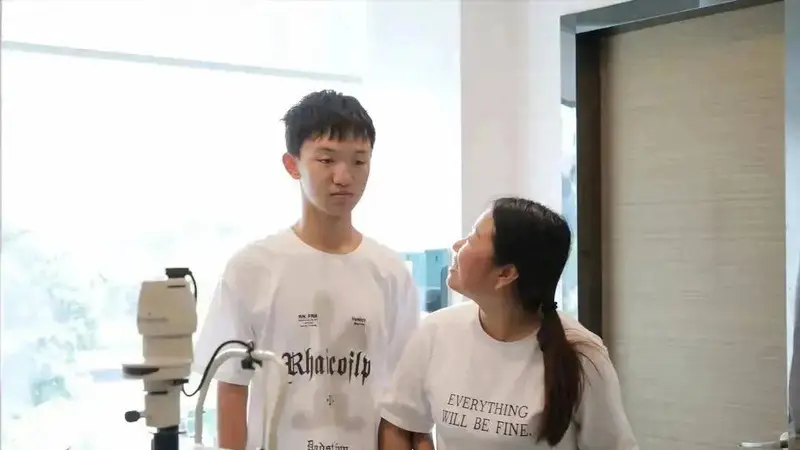 721分全国第一,他背后的两个女人,让我狠狠破防了