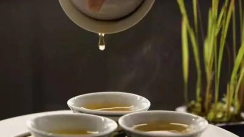 王维毅 | 拆解品字义，三杯见工夫