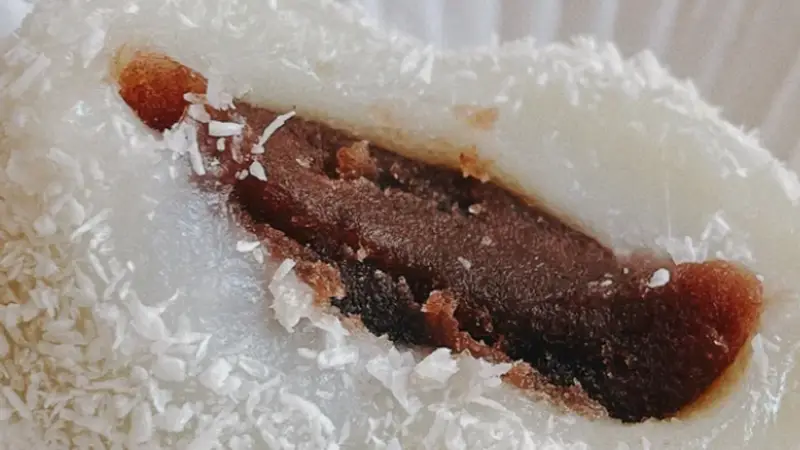 软糯椰香绕舌尖,手工揉团传承粤式点心韵味