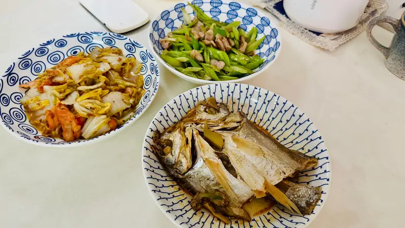 娃娃菜芹菜清蒸鱼家常快手菜