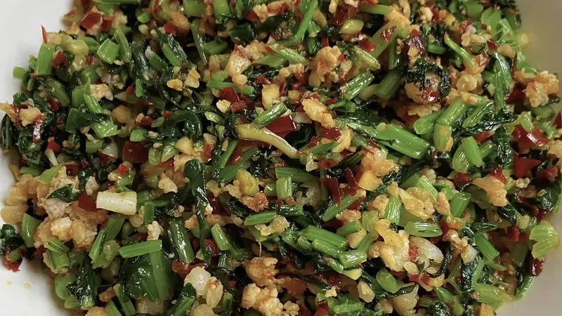 家常肉末炒萝卜菜的难忘滋味