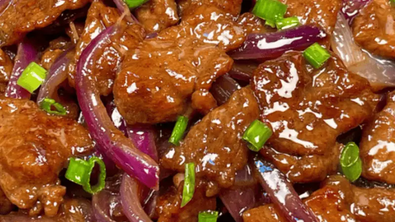 洋葱炒牛肉：鲜香入味的家常经典菜