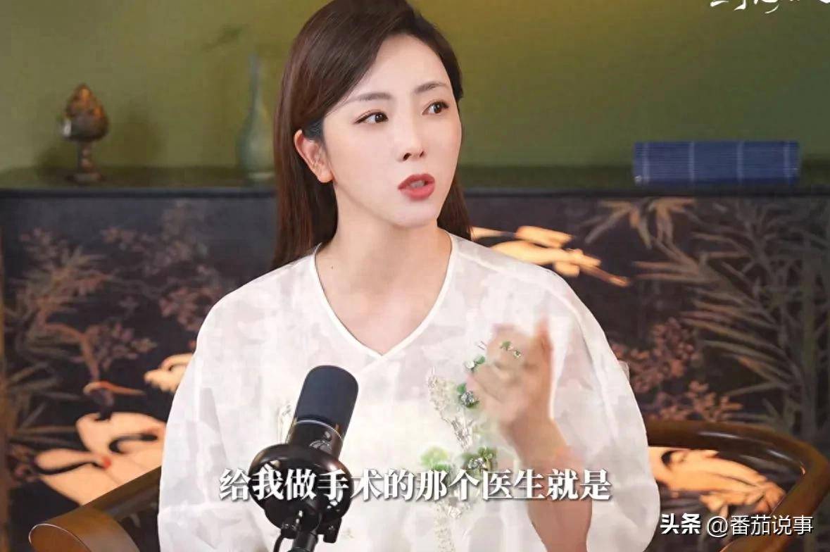 李思思头胎剖腹产紧张到发抖，二胎却成手术室里最能聊的产妇