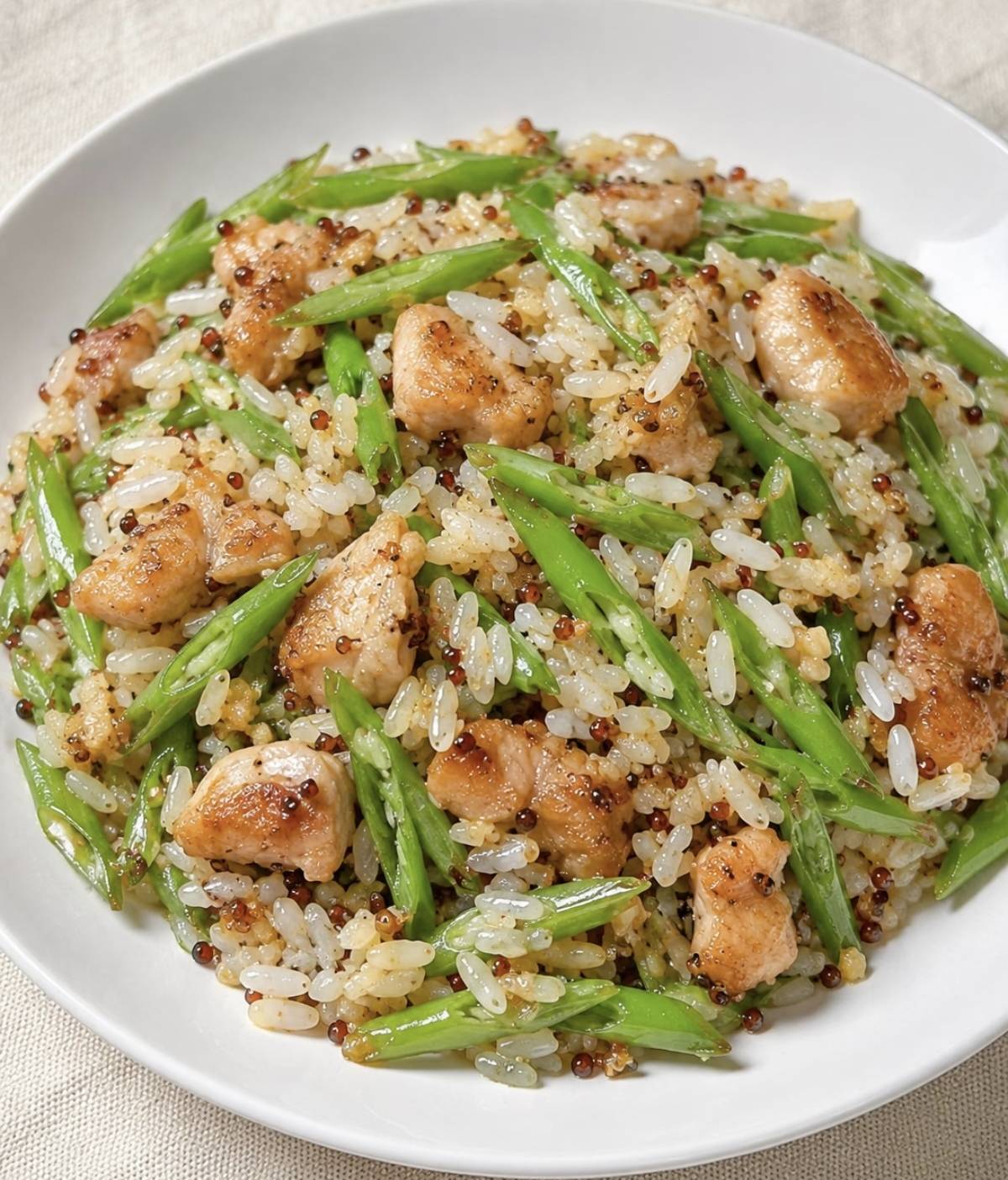 四季豆鸡丁藜麦饭：一锅炒出的健康美味