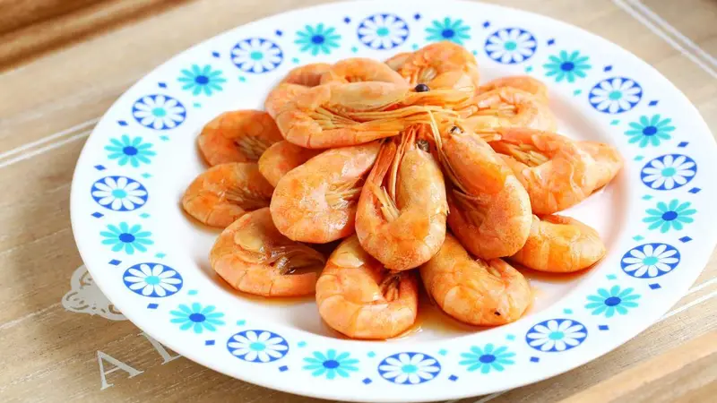 仅仅需要两个步骤,就可以做出一盘简单惹味的消夏小菜
