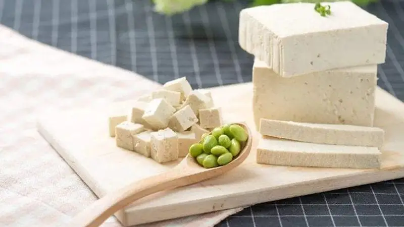 养胃有禁忌：豆腐要少吃，常吃这四种食物帮你告别胃痛困扰