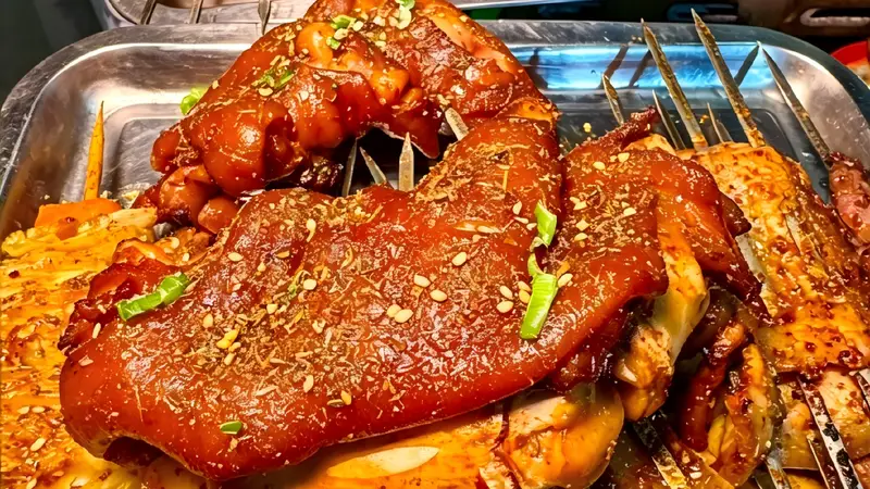 淄博烧烤老店深度测评：本地人常去的4家宝藏店铺推荐