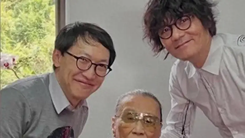 谢贤离世后御用医生曝光生前居家照，真实状态引热议，眼角膜捐赠与圈中悼念成双重焦点