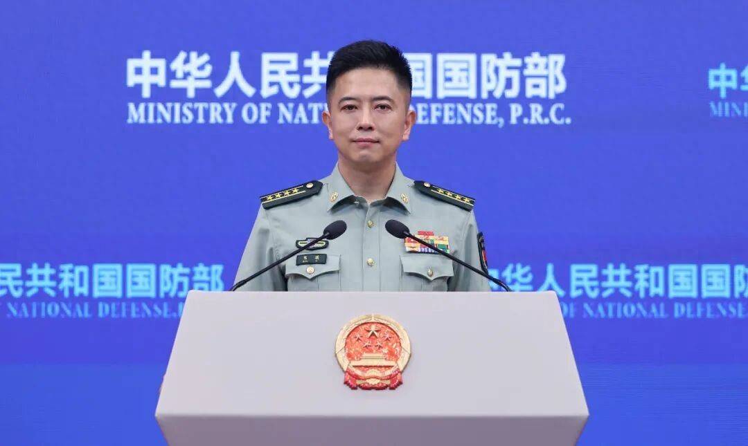 中国空军坚定守护祖国空天安全和地区和平稳定