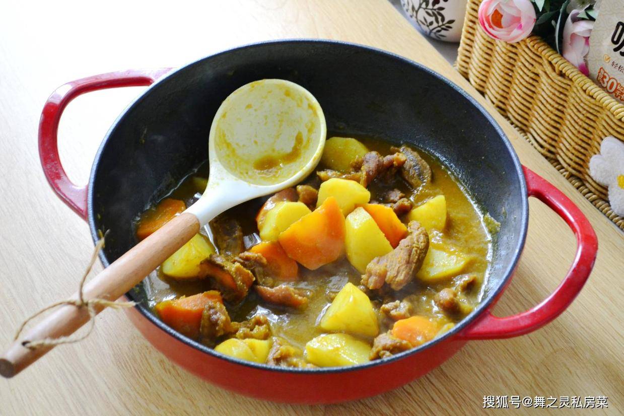 天热胃口差，我用牛肉做了一道菜，全家都说好吃，有食欲