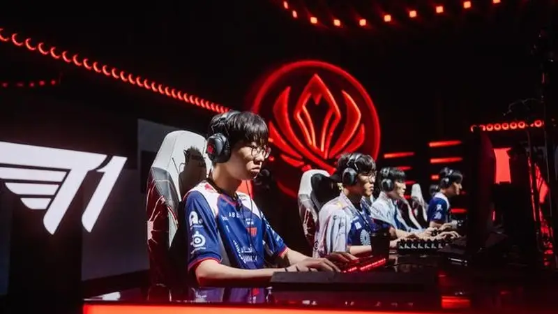 Faker瑞兹灵车送人头，Keria自称历史第一辅助，T1全员打鸡血