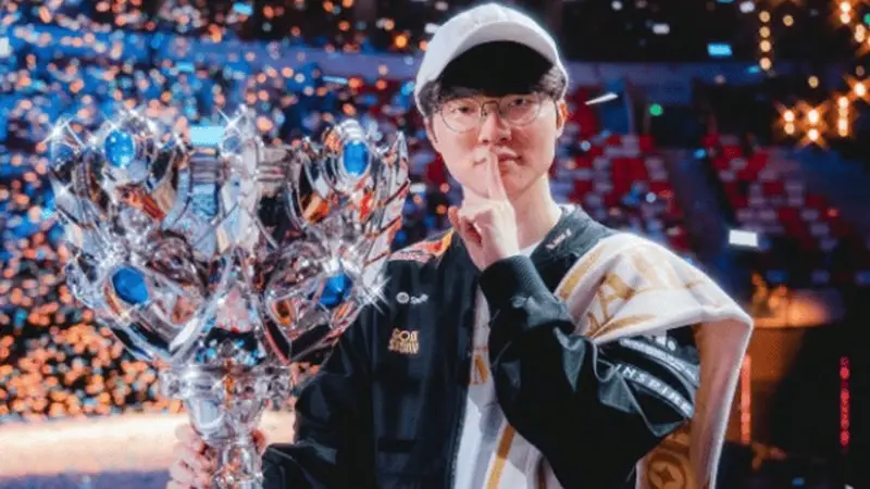 LPL网友吐槽拳头定制T1冠军，韩国媒体嘲讽，可见他们有多害怕faker