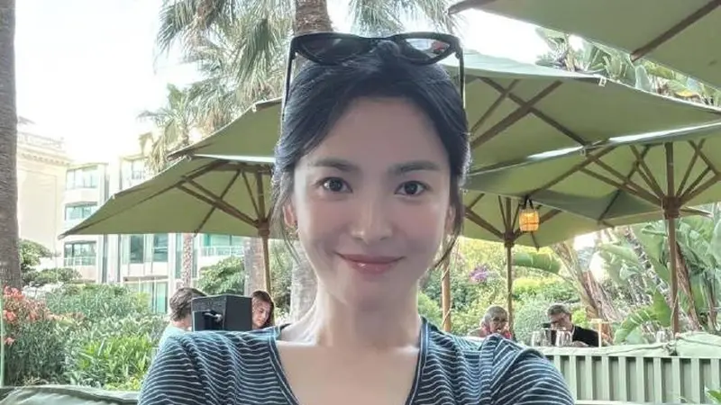 越素越美丽!宋慧乔晒美照清冷感扑面而来