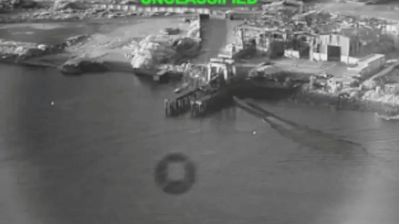 美军首次出动“海盗”无人艇，击中伊海军基地！无人艇战法落地波斯湾