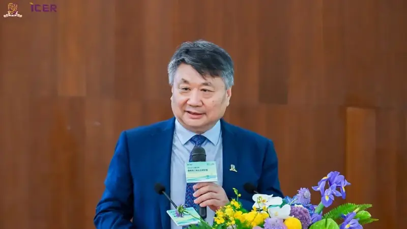 “网红校长”唐江澎：教育不能只和分数挂钩