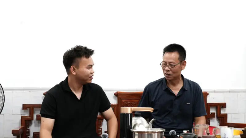 寻韵千年山茶史,对话会长品茶香|我院 “笃志向善” 突击队走访茶叶协会卢会长
