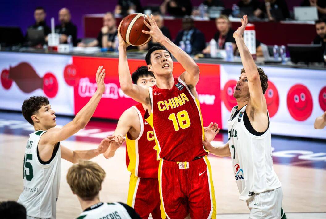 U17男篮世界杯爆发冲突 中国队不敌立陶宛淘汰赛战法国