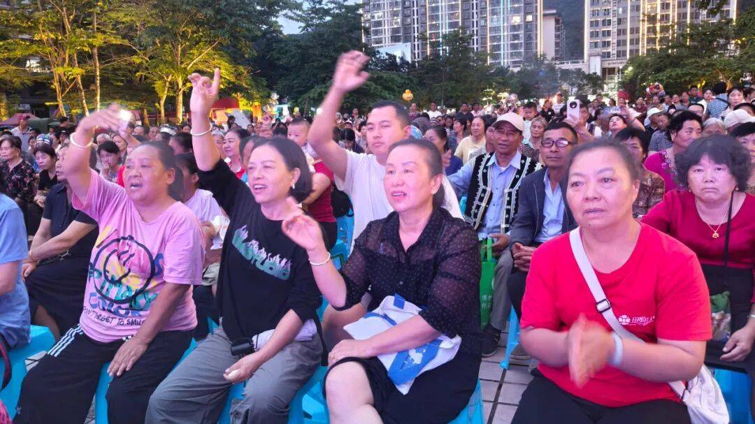 “畅享三江·向往江城”第二期周末常态化群众文化活动举行
