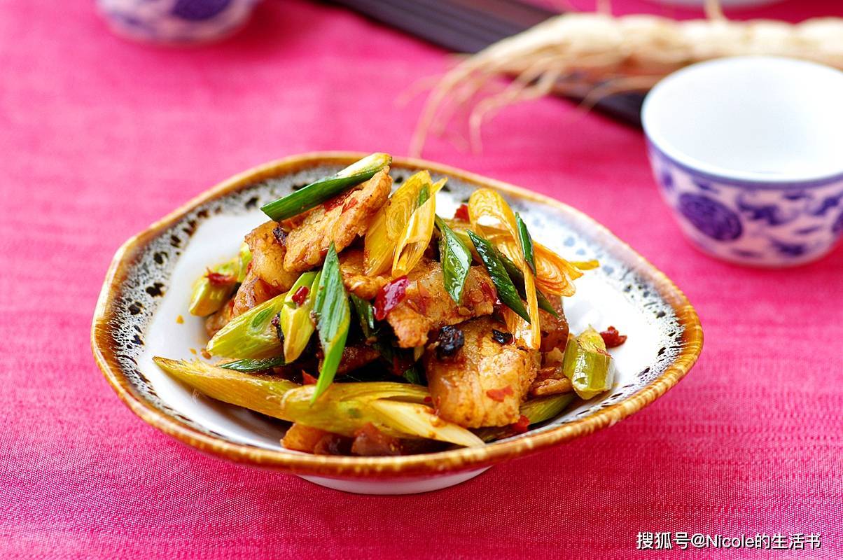 与回锅肉并称姊妹花的川味家常菜：生爆盐煎肉