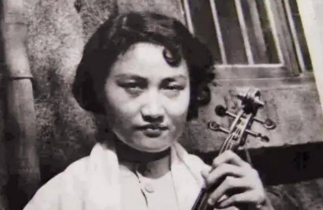 她在特殊时期替刘少奇说话，1975年判死刑，陈锡联出手相救未成功