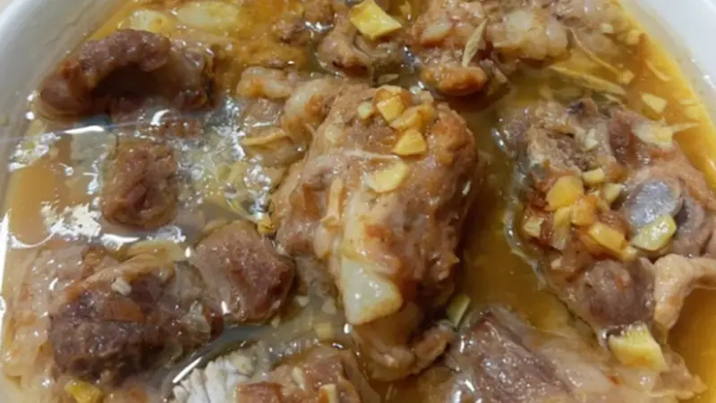 古法腌梅搭配鲜排，一口尝出潮汕代代相传老味道