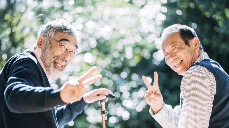 7月3日看点：银发族占旅游人数20%！退休不是退场，新万亿赛道正在崛起