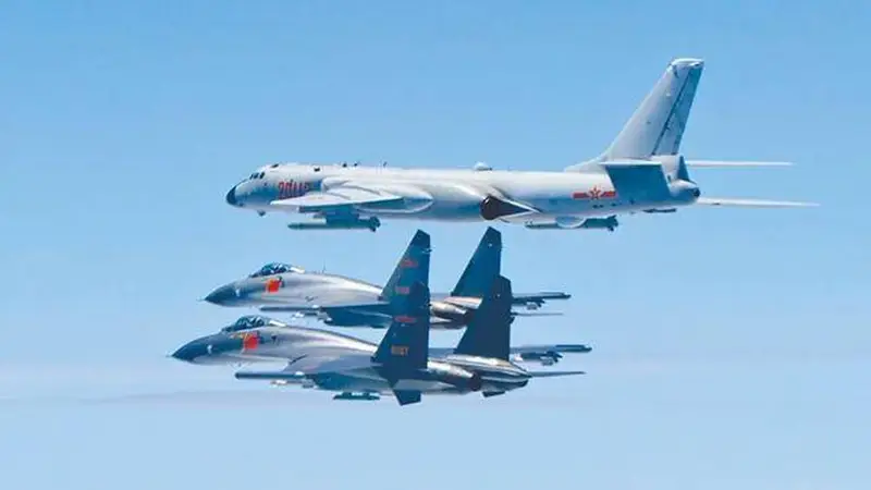 大陆重兵合围,岛内慌了!特朗普要芯片,赖清德家底换不来保命符