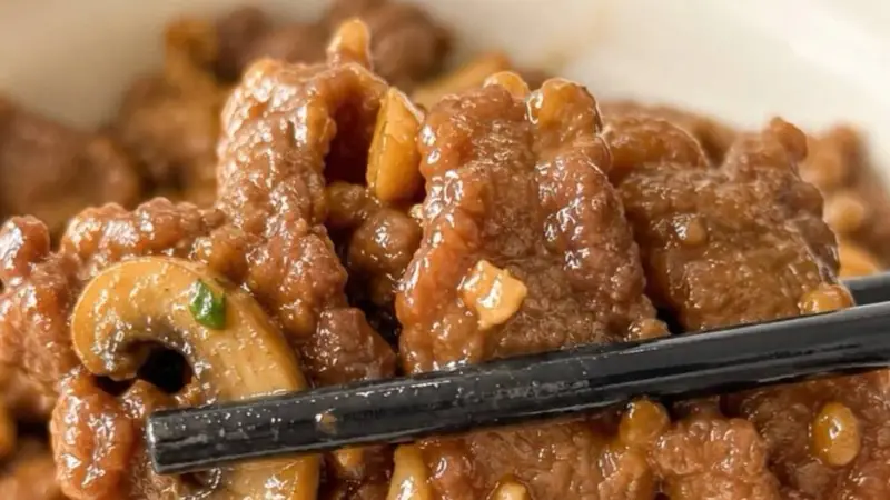 牛肉别总爆炒了!和这“山珍”一搭,嫩滑多汁,米饭遭了殃!