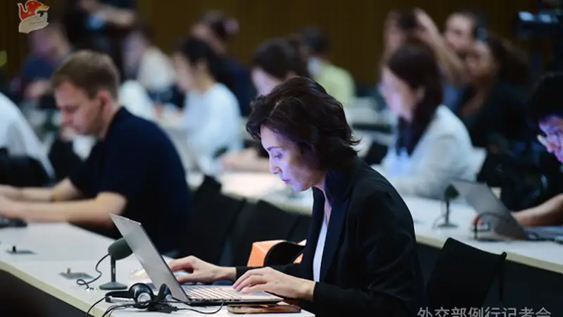 北约称要防止中俄在北极增强影响力,外交部回应| 外交部记者会实录(2026.7.10)