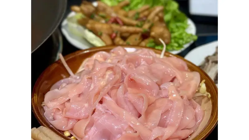 渝中区地道火锅:如何寻找老社区里的正宗味道