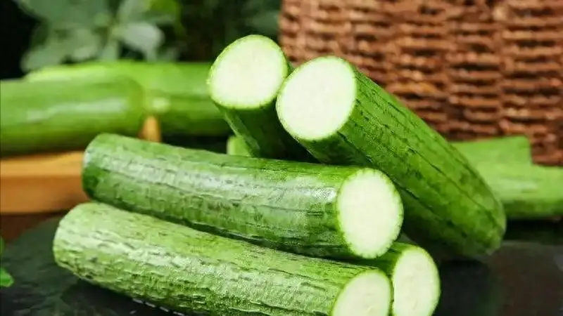 丝瓜上市,提醒:这几种病患不可多吃,夏天正吃丝瓜时牢记禁忌