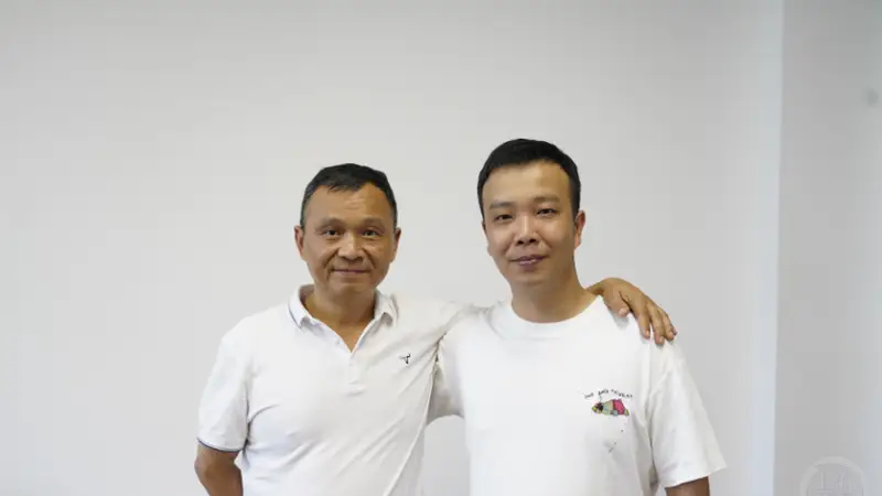 ”载“李要得”进藏的“黄色法拉利”运抵重庆，两位的哥感慨：这趟能吹一辈子