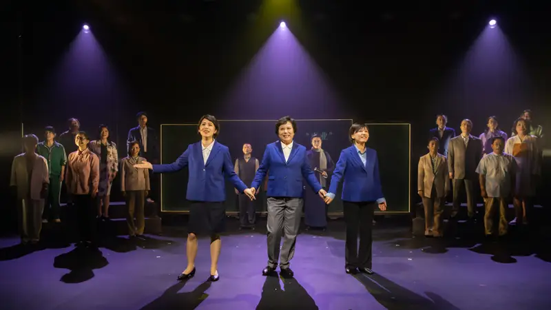 中小学“掌门人”温情演绎教育家精神，原创话剧《校长的故事》在沪上演