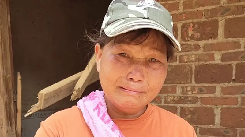 广西横州受灾产妇带着出生不到40天的新生儿和两岁多的大宝光脚逃生，南宁一月子中心免费收留照顾：先帮她度过难熬时期