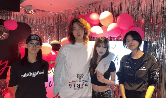 高露女儿庆17岁生日，男友露面190高个一身名牌，俩人恋爱快2年