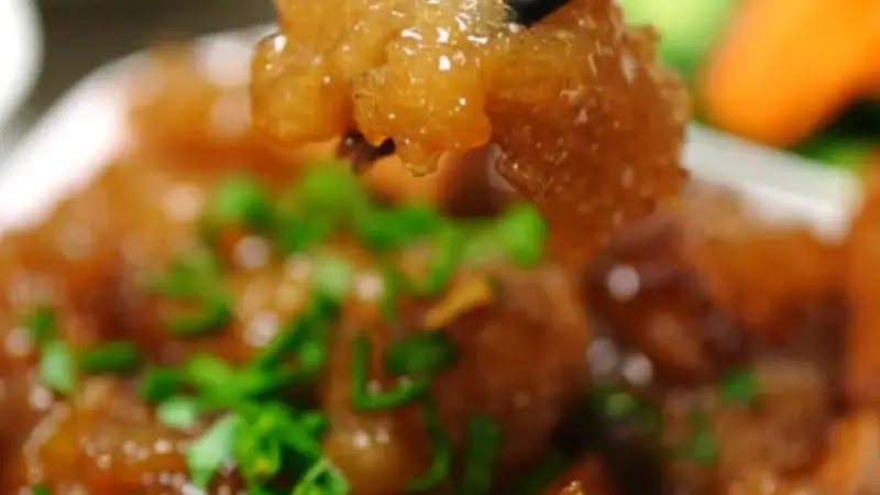 入味剔透油而不腻,山粉圆子烧肉暖透秋冬餐桌