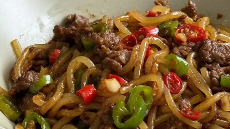 吉安泰和牛肉炒粉,赣地烟火中的味蕾盛宴