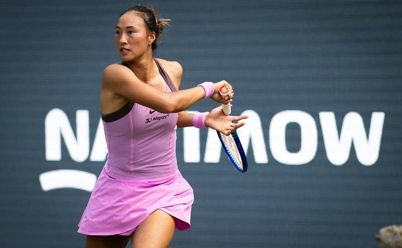 WTA雅典站-郑钦文2-0六号种子进次轮 重返硬地首战告捷