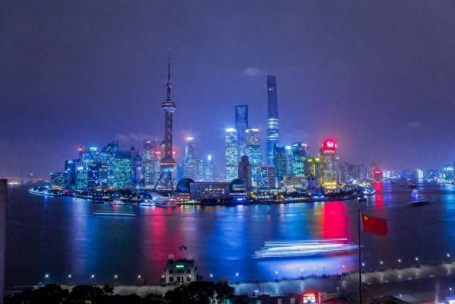 中国经济前10强的城市到底有多美？你去过几个，有你的家乡吗？