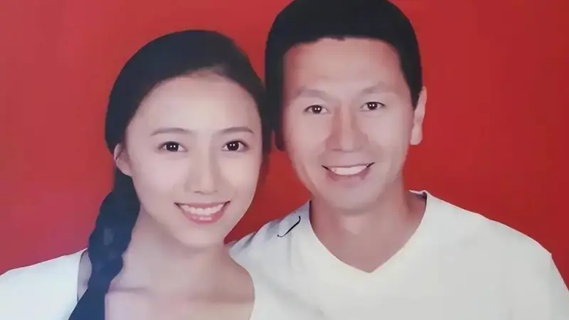 64岁吴若甫近况曝光!娶小23岁刘莎生下一女,如今婚姻幸福成宠妻狂魔