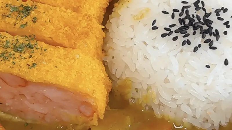 非油炸！虾排咖喱饭，酥脆多汁，浓郁下饭