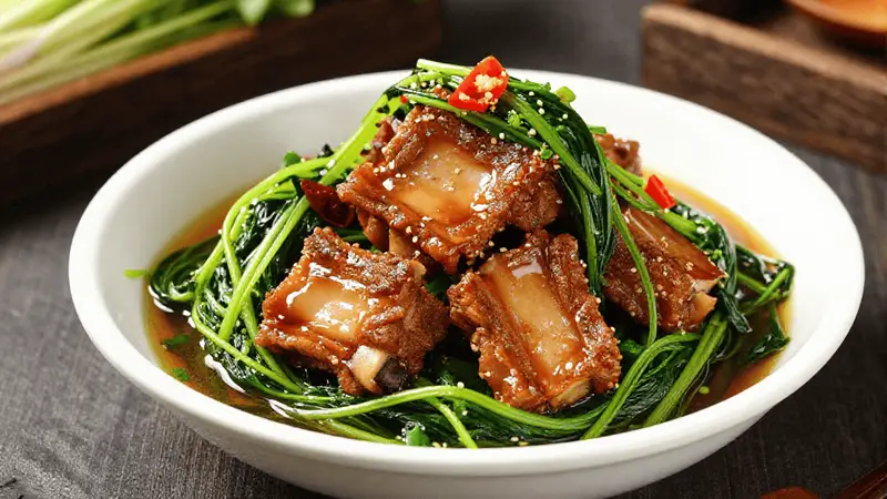 乐山跷脚牛肉:牛杂+药膳汤底,鲜香滋补,一口暖身!