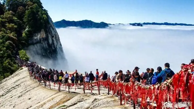 华山门票索道一家三口1500元,游客锐减暴露消费降级真相