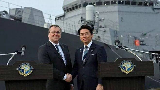 德国“不装了”，空军司令刚叫板俄罗斯，防长又砸160亿组建快反部队！