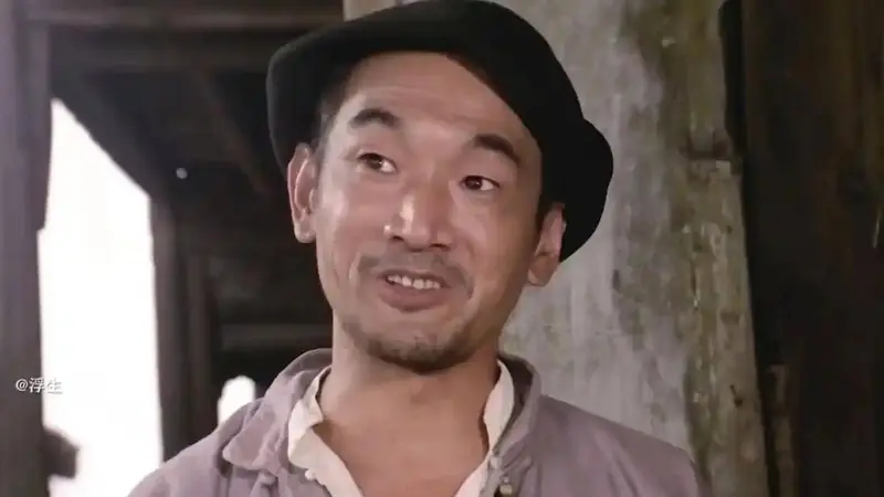 再读鲁迅的《阿Q正传》：专制社会的阴影下，一个灵魂的精神逃亡