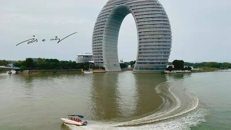 这座城市位于江浙沪交界处，还因为太湖而得名，却几乎没有存在感