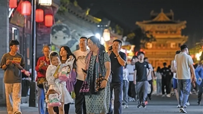 大同：盛夏夜未央 古城迎客来