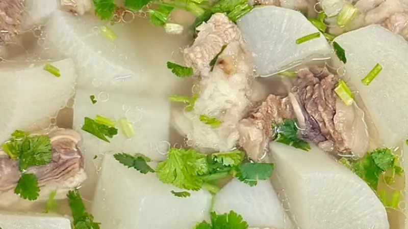 清汤牛腩恪守本味真髓 鲜醇暖身尽显家常熬汤匠心