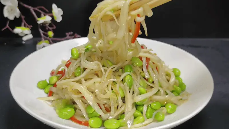 夏天最适合吃这菜,一煮一拌尽享好味,鲜香味钓足好胃口,还有脆嫩更下饭,好吃好做值得一试