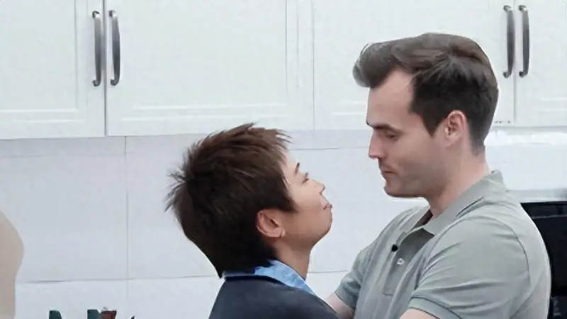 小鹿和汤包的备孕路途：揭秘明星婚姻背后的生育隐忧